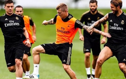 博鱼-两支传统劲旅再次交手，胜负难料(两支点各单向固定)